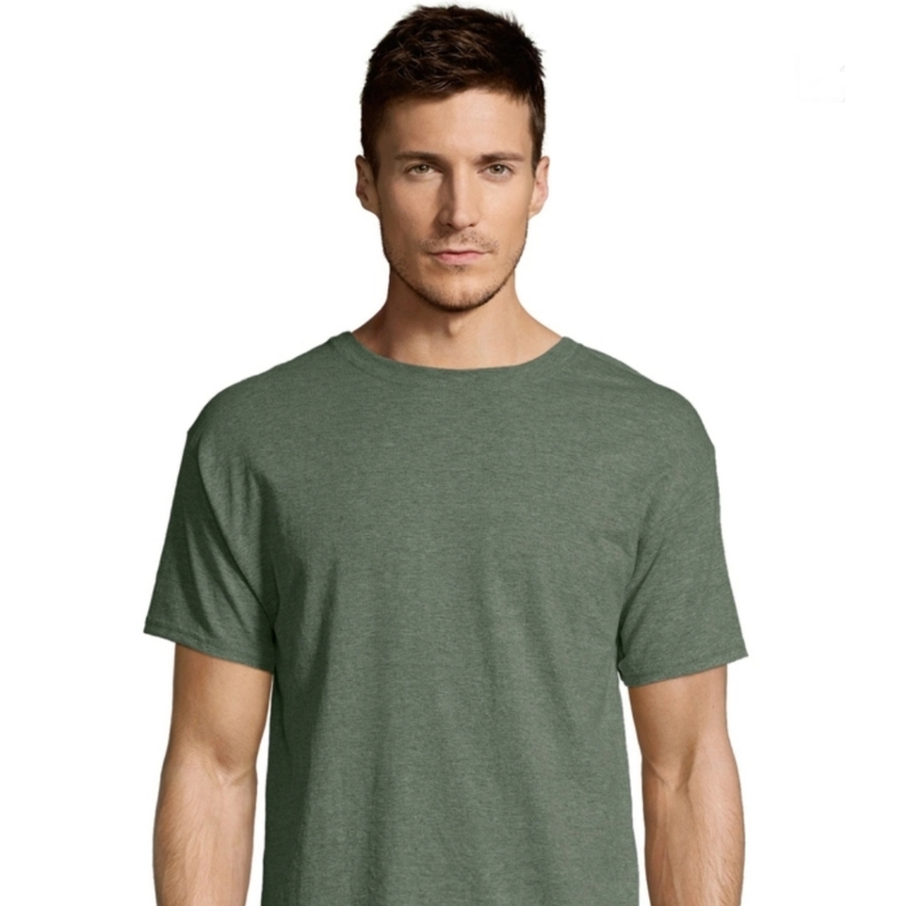 💕 NWT Hanes Crewneck Men's T-Shirt Green Luck Heather - Picture 4 of 6